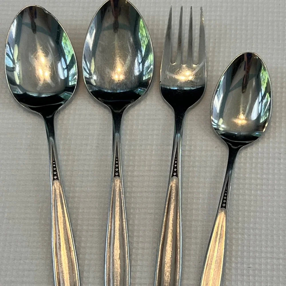 Cortina IIC Stainless Japan Flatware 4pc Set 4 Dot MCM Replacements